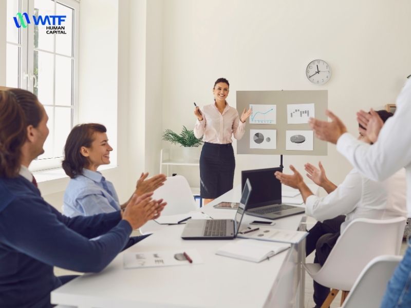 Khi nào nên sử dụng nhân sự theo hợp đồng thời vụ? 4 Thay thế nhân sự vắng mặt tạm thời