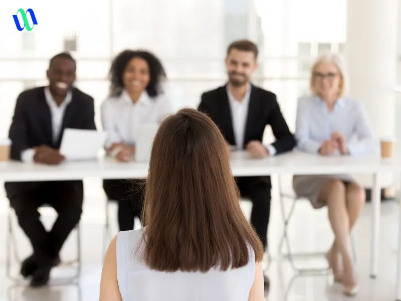 10 Lợi Ích Khi Sử Dụng Dịch Vụ Headhunt 6 Hỗ trợ tư vấn, đàm phán và giữ chân nhân sự